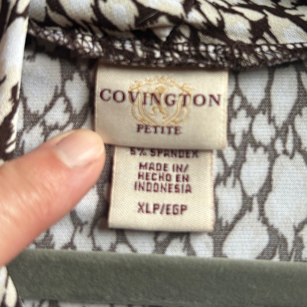 Covington Animal Print Top - Size XLP - Picture 9 of 10